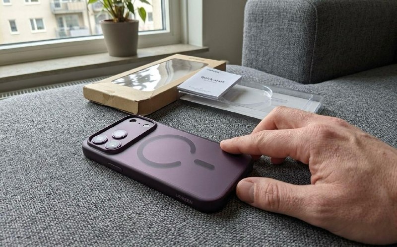 Ударопрочный магнитный чехол UGREEN для iPhone 17/18 Pro Max