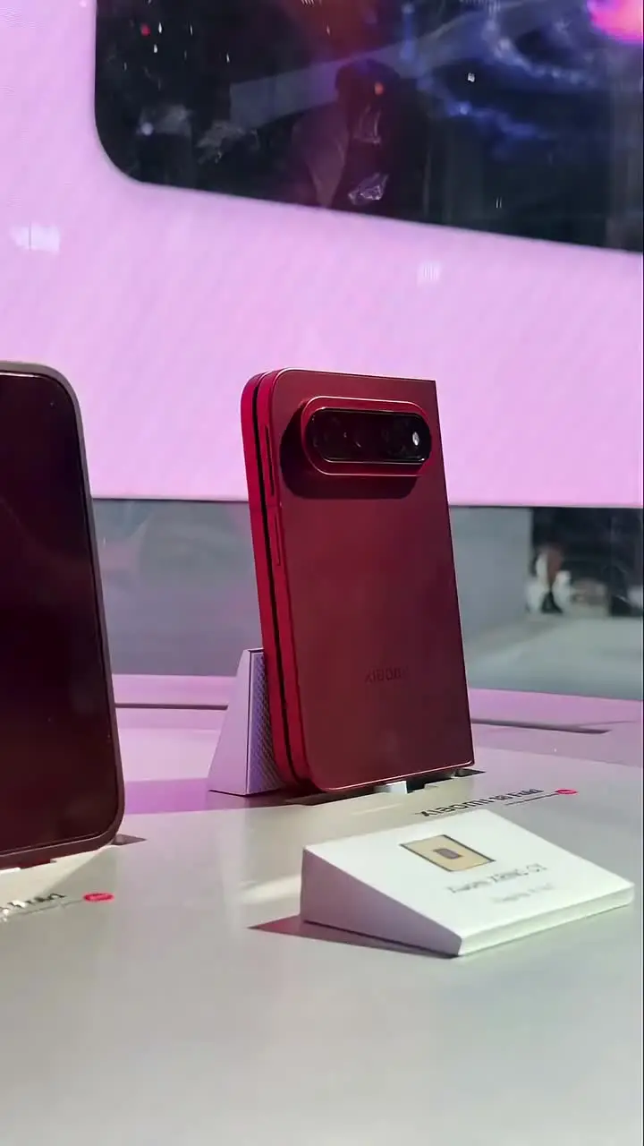 Складной смартфон Xiaomi 18 Fold, 200 МП, 6000 мАч