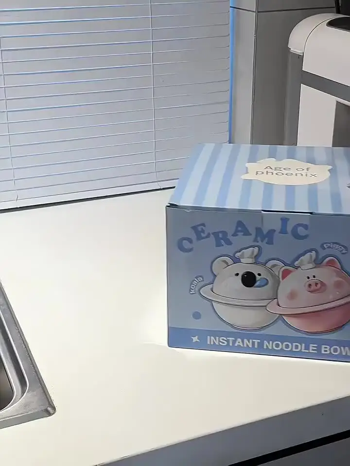 Кавайная миска для лапши с 3D-свинкой
