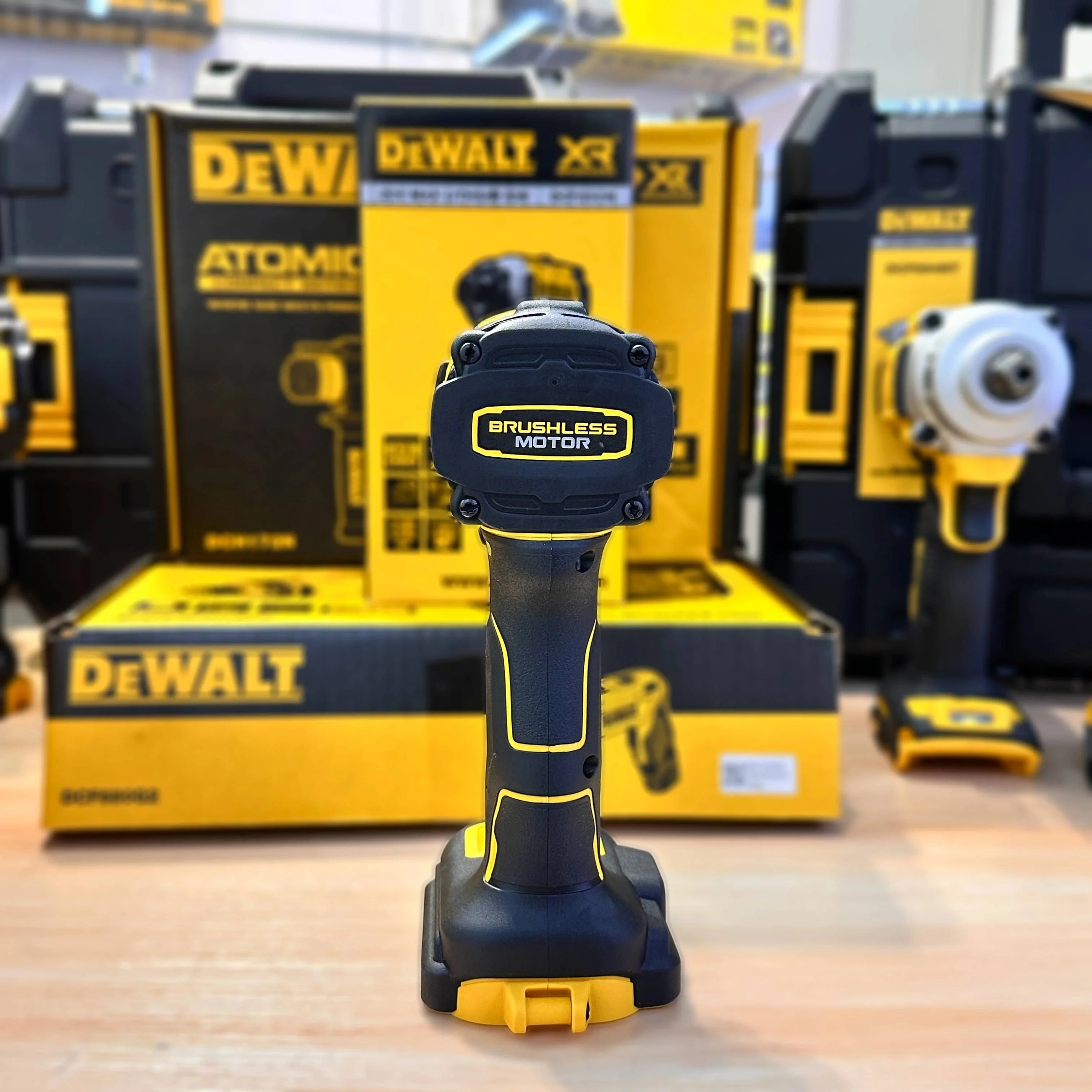 Миниатюра Ударная отвертка DEWALT DCF850, бесщеточный мотор, 20 В