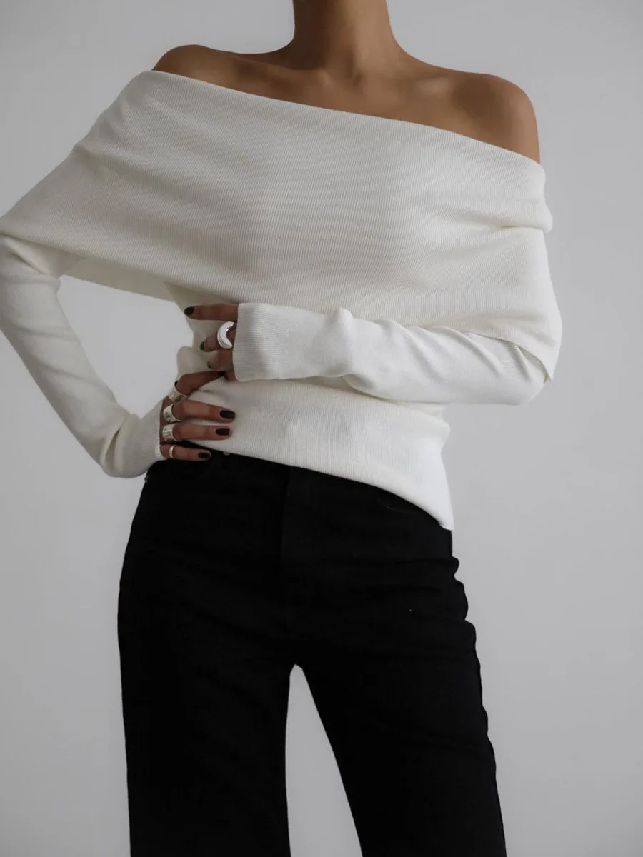 Вязаный пуловер с открытыми плечами
