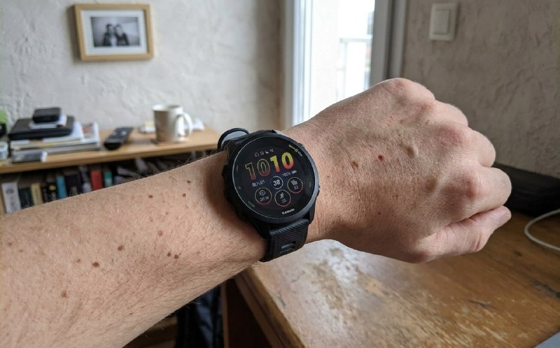 Смарт-часы Garmin Forerunner 265, 46 мм