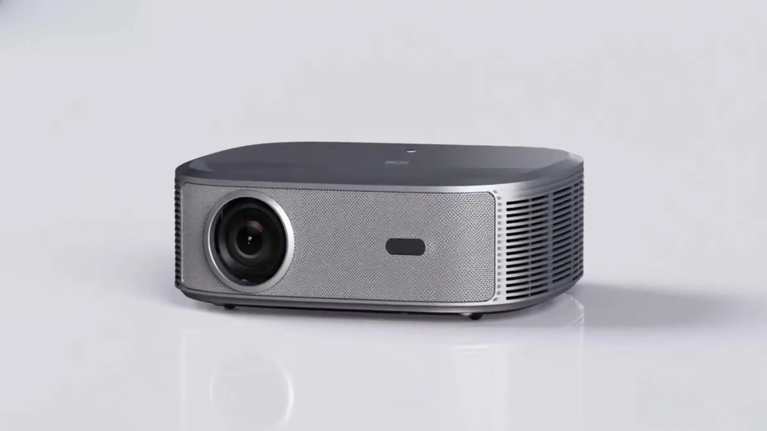 Проектор Everycom HQ11W с поддержкой 4K