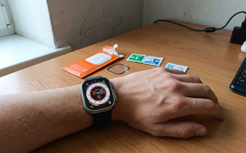 Защитное стекло Apple Watch Ultra 49 мм с установочным инструментом