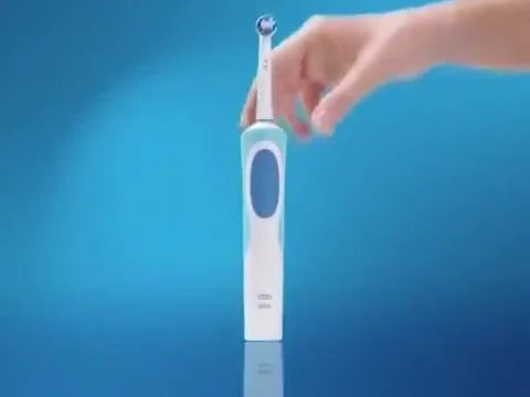 Электрическая зубная щётка Oral-B Vitality D12